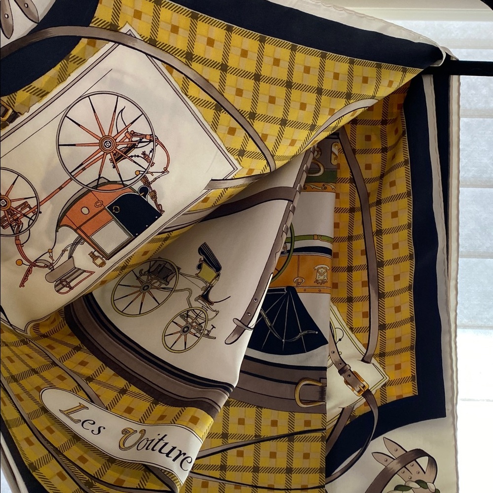 Hermes 34” square in earthtones 
Les Voitures Nouvelles